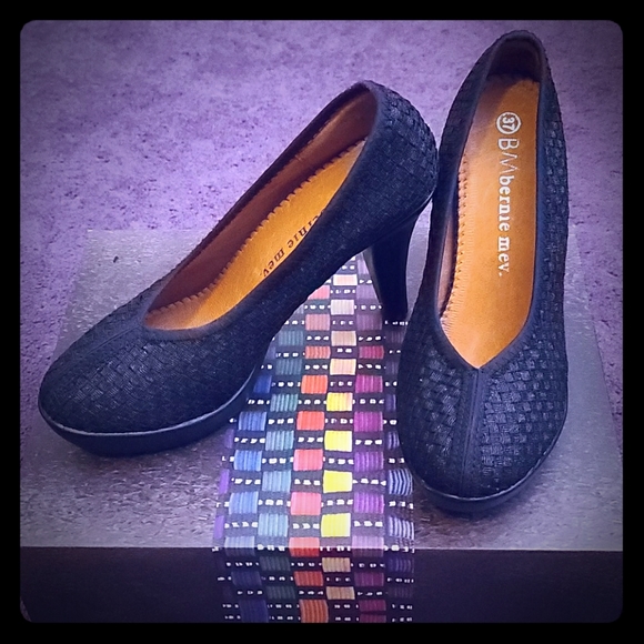 Black metallic heels - Picture 1 of 1